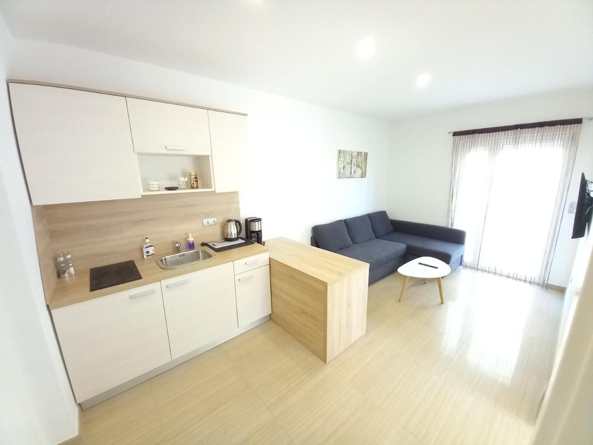 Apartmani Tropical Vodice Extérieur photo